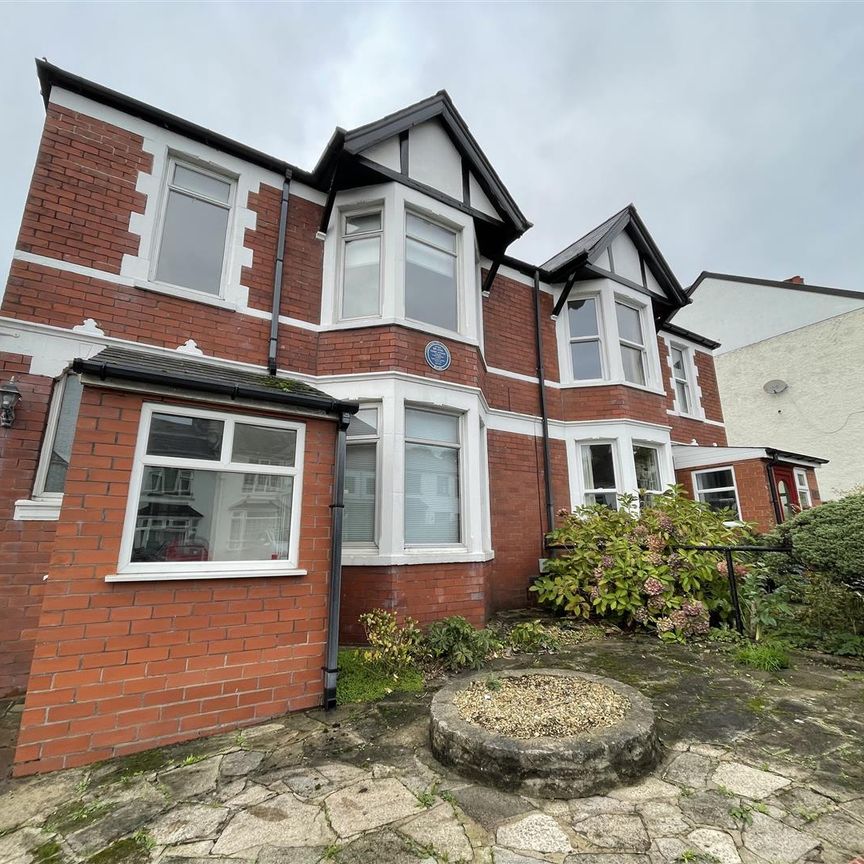 Fairwater Grove West, Fairwater, Cardiff - Photo 1