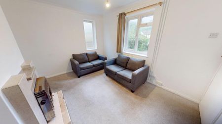 5 bedroom semi-detached house to rent - Photo 5