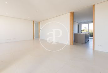 Triplex penthouse for rent in La Finca