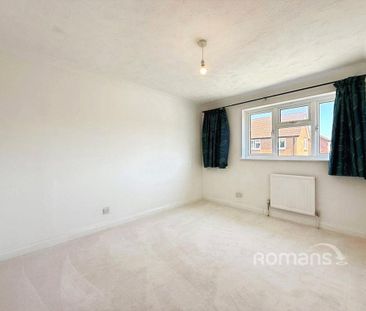 4 bedroom detached house to rent - Photo 4