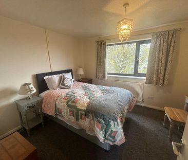 2 bedroom semi-detached house to rent - Photo 3