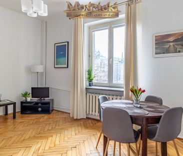 Warszawa, Śródmieście, pl. Plac Konstytucji - Photo 6