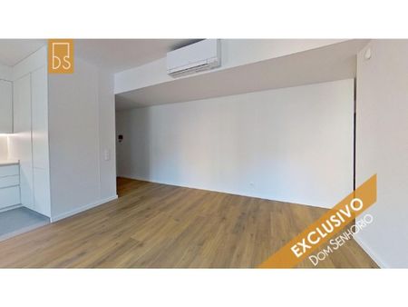 Luxury Apartment for rent in Alcântara, Almada, Distrito de Setúbal - Photo 4