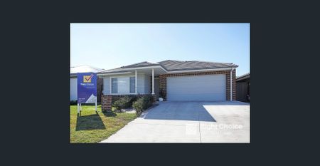 Single Level Family Home - Photo 3