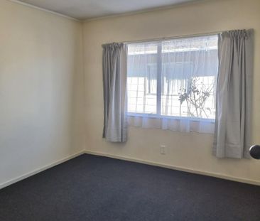 Comfortable Living in Victoria - Photo 4
