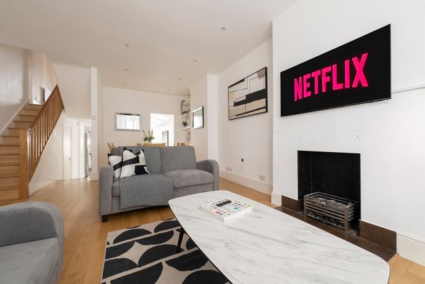 4 Bed Terraced House, Shorrolds Road, SW6 - Photo 1