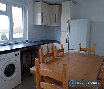 3 bedroom end of terrace house to rent - Photo 6