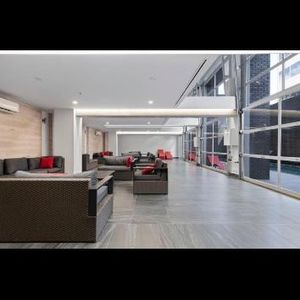 Closed metro Atwater 4 1/2 condominium rent - Photo 2