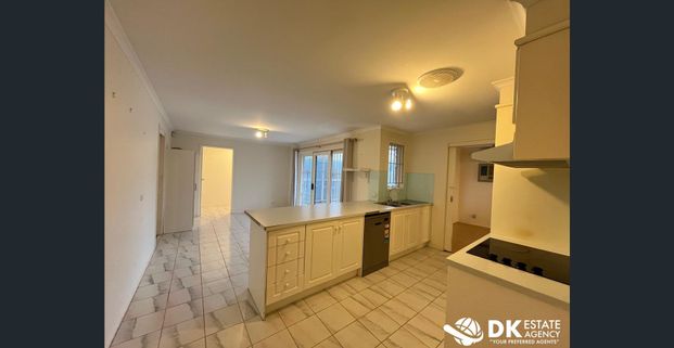 A Quiet and Perfectly Location Access to Freeway - Photo 1