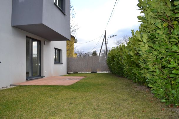 ATEMBERAUBENDER GARTEN - ZENTRAL BEGEHBARE ZIMMER - KÜCHE - AB SOFORT VERFÜGBAR! - Foto 1