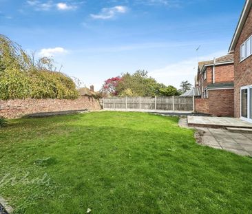 4 bedroom detached house to rent - Photo 5