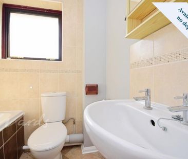 3 bedroom end of terrace house to rent - Photo 6