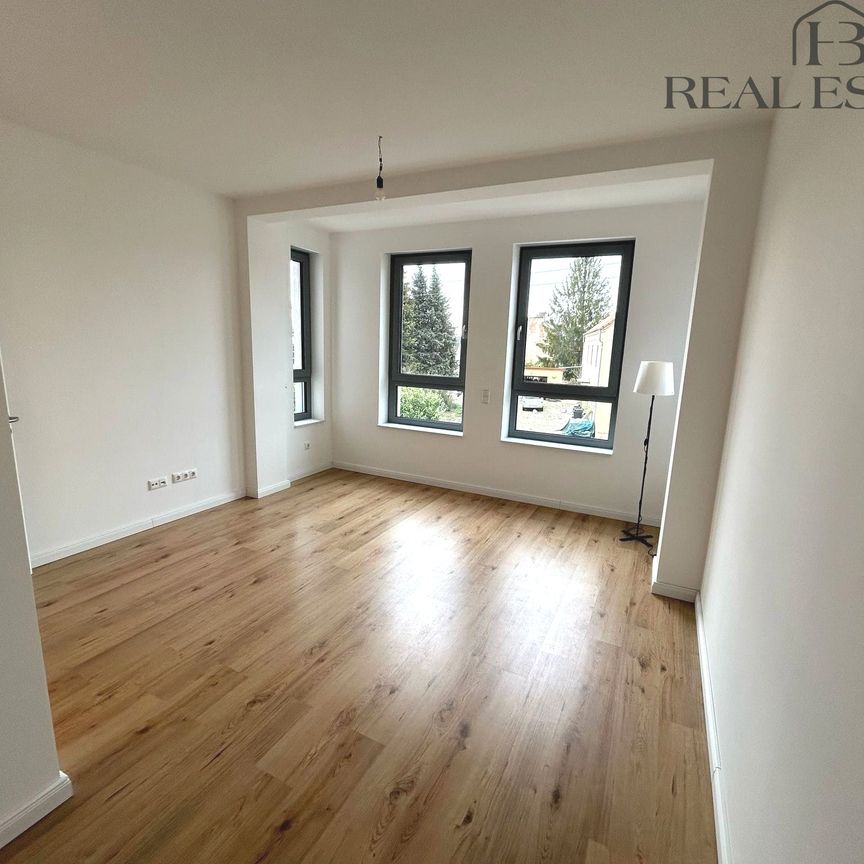 Energieeffiziente und moderne 2-Zimmer-Wohnung mit Balkon in Elbnähe! - Photo 1