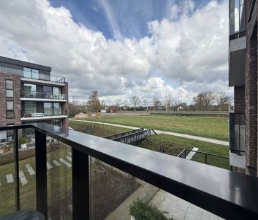 Één-slaapkamerappartement met autostaanplaats in Aalter. - Photo 2