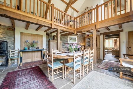 4 bedroom detached house to rent - Photo 5