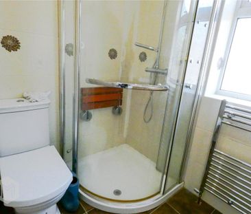 3 bedroom semi-detached house to rent - Photo 6