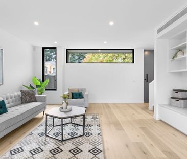 14 Kendari Avenue, Balwyn North VIC 3104 - Townhouse For Rent | Domain - Photo 1