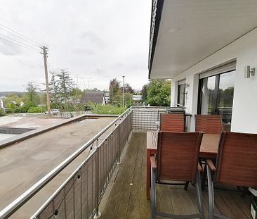 *Moderne Wohnung mitten in Neunkirchen* ideal für Zwei - großer Balkon und offene Wohnküche - Photo 1