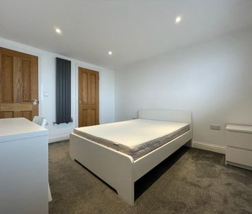 4 bedroom terraced house to rent - Photo 4