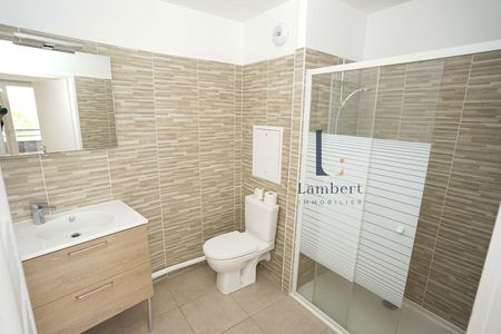 Location Appartement 1 pièce 27m² - Photo 3