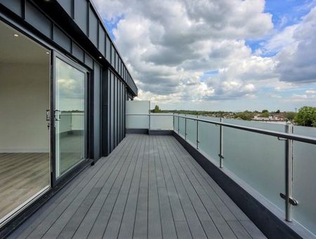 3 bedroom apartment to rent - Photo 4