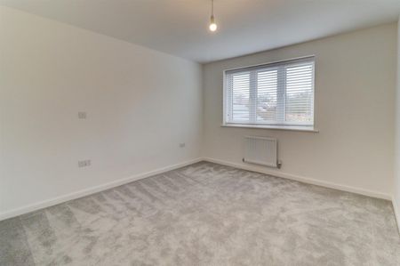 4 BED Detached house To rent - Photo 5