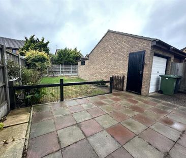 3 bedroom semi-detached house to rent - Photo 1