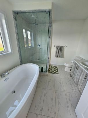 For Lease - 14 Tran Street, Wasaga Beach, Ontario - Photo 1