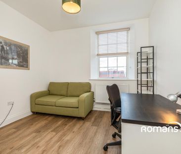 2 bedroom flat to rent - Photo 6