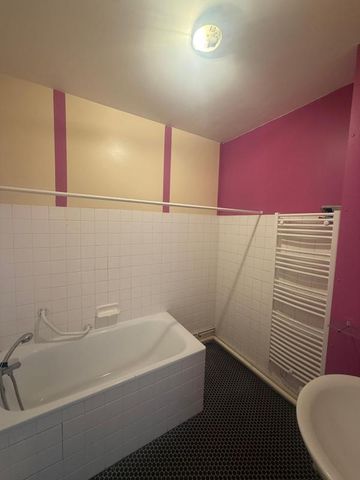 Location Appartement 2 pièces 43m² BERGERAC 24100 - Photo 2