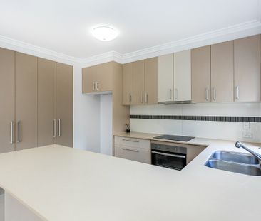 1 Heights Drive, Robina QLD 4226 - House For Rent | Domain - Photo 6