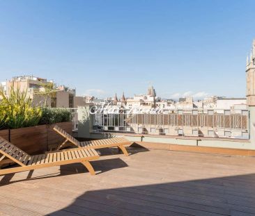 Luminoso ático con terraza en Eixample Dret - Foto 6