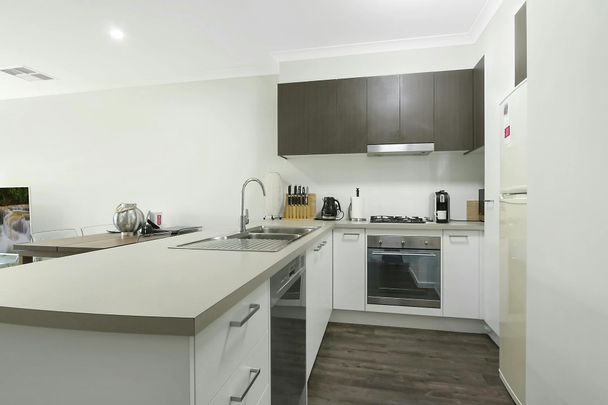 Modern Central Townhouse! - Photo 1