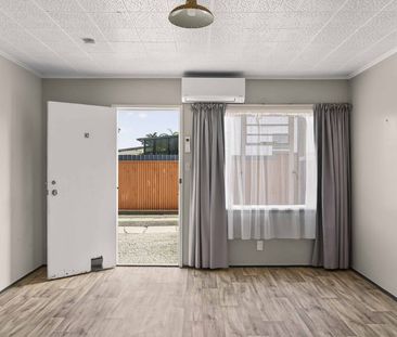 Modern & Move-In Ready on Ormond Road - Photo 2