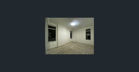 Spacious two storey apartment two balconies - Photo 2