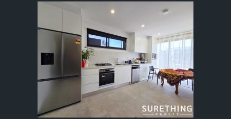 "New 1 bedroom flat, with the option to lease fully furnished or vacant with bills included" - Photo 5