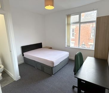 Cecil Square, - Photo 1