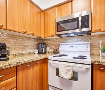 For Lease - 38 Lee Centre Drive Unit# TH128, Toronto, Ontario - Photo 5