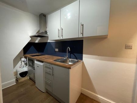 Studio to rent - Photo 4
