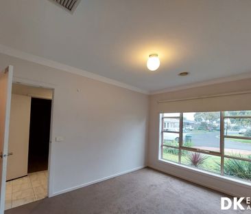 Family home in Tarneit - Photo 6