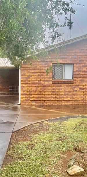 2/195 Tor Street, Newtown - Photo 2