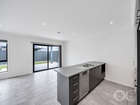 Open the Door to Light, Space & Low-Maintenance Luxury - Photo 3
