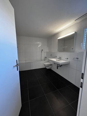 3.5 Zimmer, 94 m², 2. Stock - Photo 4