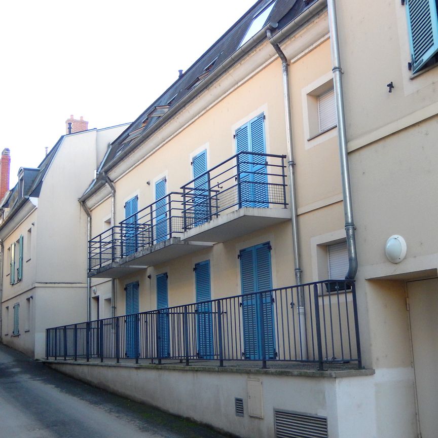 Bel appartement T3 en plein centre ville la Charité sur Loire - Photo 1