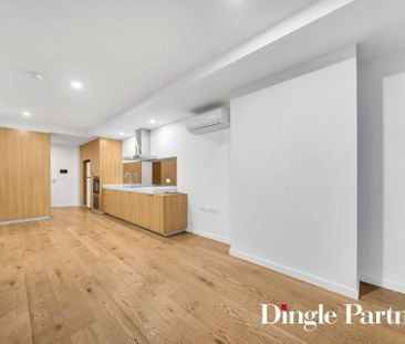 Stylish Two-Bedroom Apartment - Photo 4