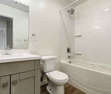 2 Bedroom - Photo 4
