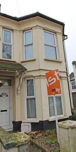 St Anns Road, Southend On Sea, SS2 - Photo 4