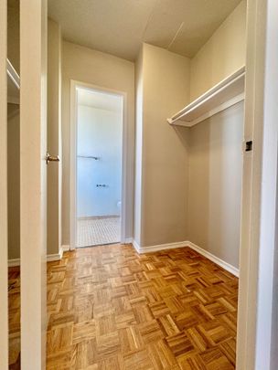 For Lease - 6200 Bathurst Street Unit# 1504, Toronto, Ontario - Photo 1