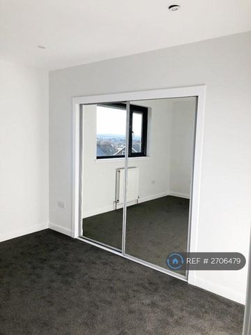 3 bedroom detached house to rent - Photo 4