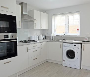 2 bedroom semi-detached house to rent - Photo 6